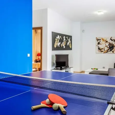 Playa Blanca Sleeps 8 Pool Air Con Wifi *